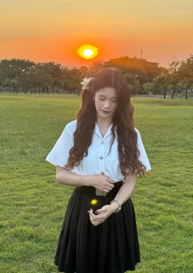 มงกุฎเพชร เพชรพราวฟ้า