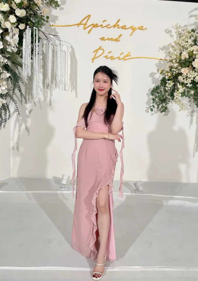 พลอยเบ๊บ